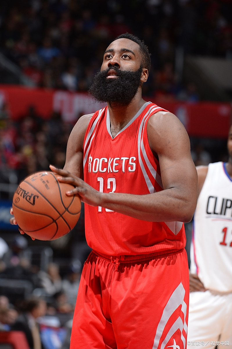 HTH Sports哈登迎来十二赛季高光表现，FPX球迷沸腾！(哈登2021赛季)