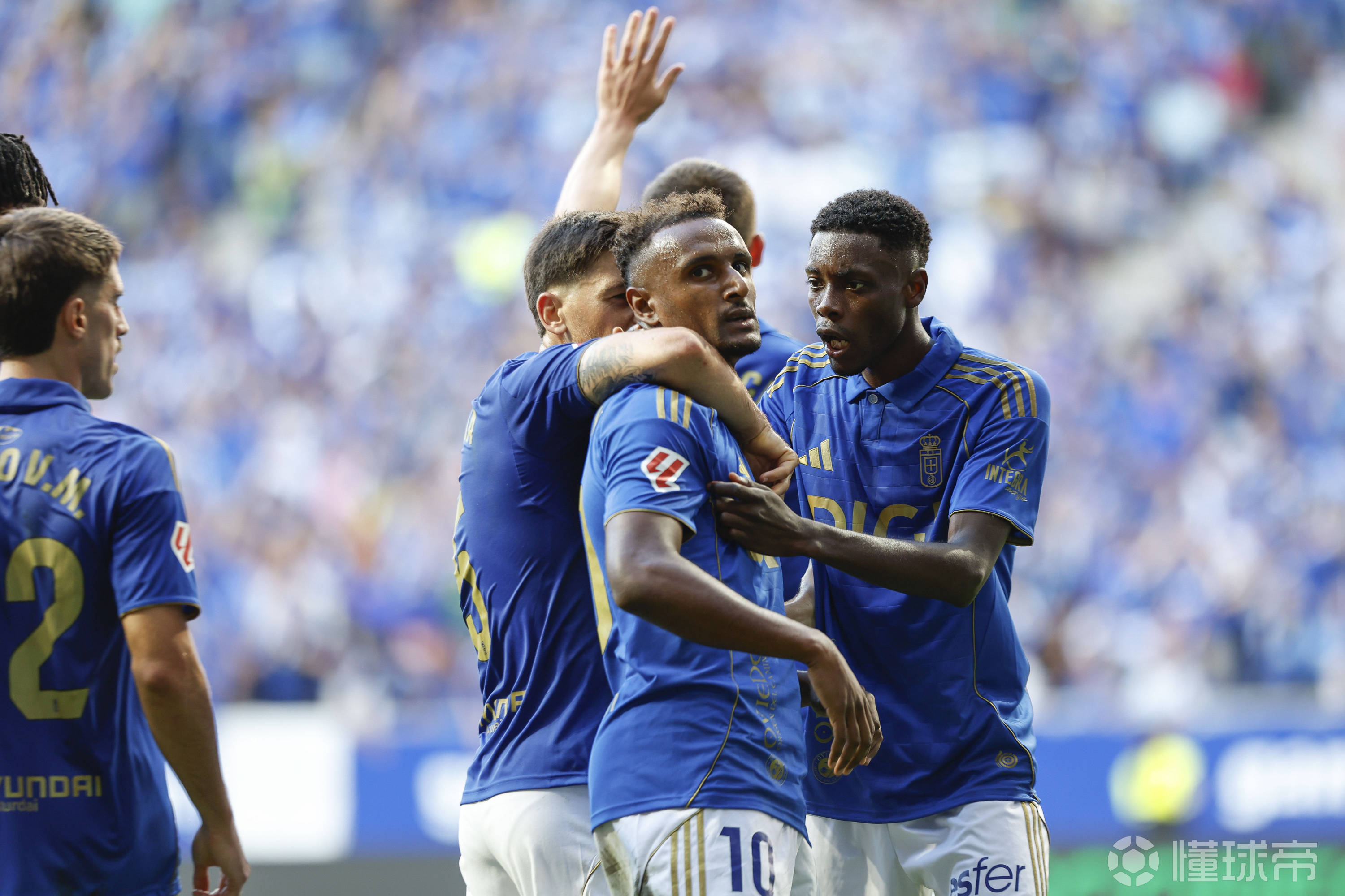 华体会体育包含清晨国王杯焦点战；马德里竞技门线救险；信心回归；球队文化再被提及的词条